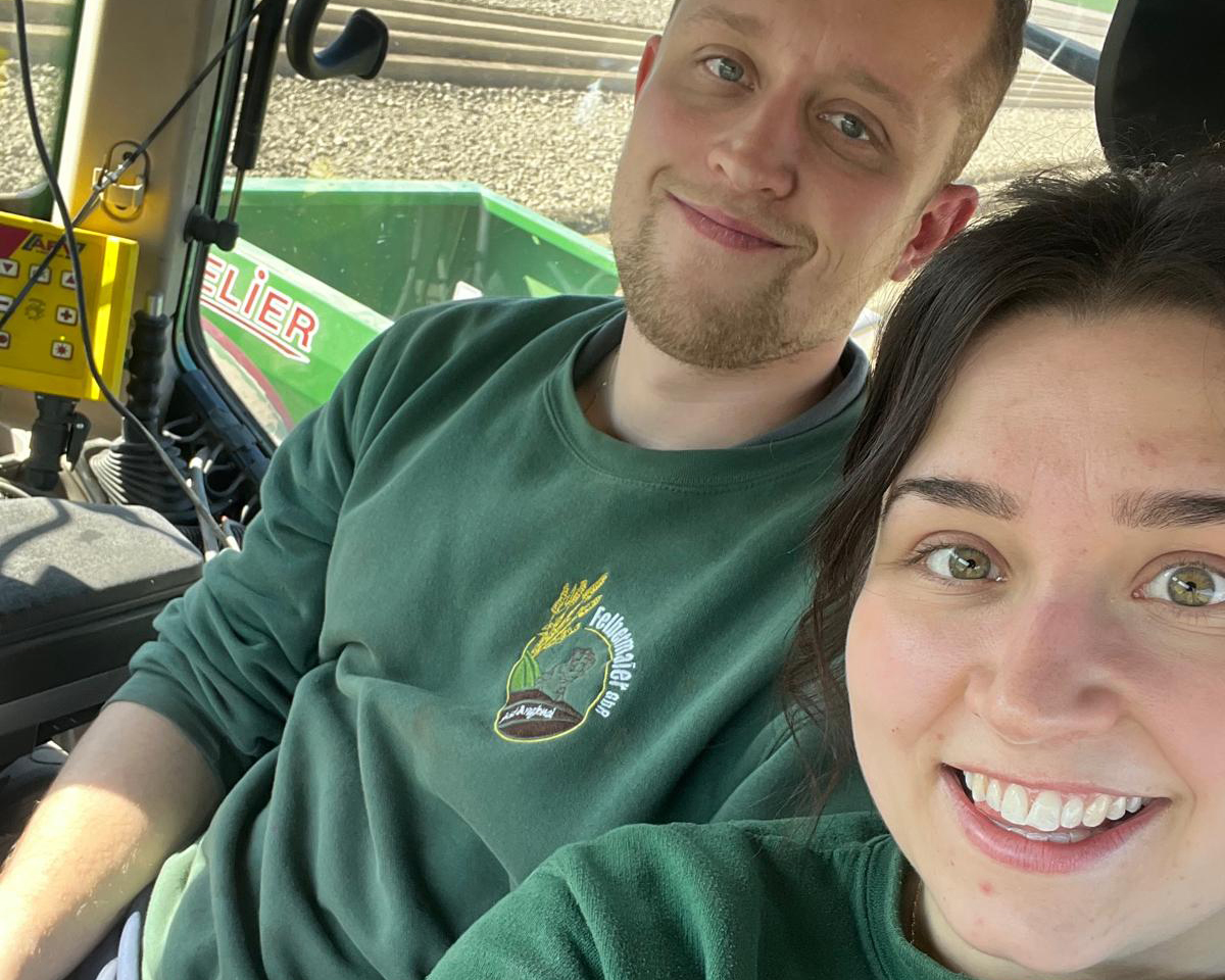 whatsapp image 2026 04 12 at 22.09.11